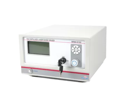 15A CW/pilote de diode laser pulsé